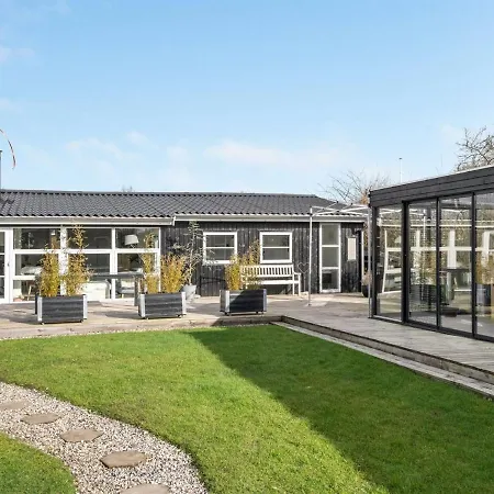 Semesterbostad Helmina - 125m From The Sea By Interhome *