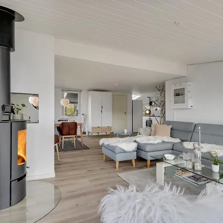 Semesterbostad Helmina - 125m From The Sea By Interhome