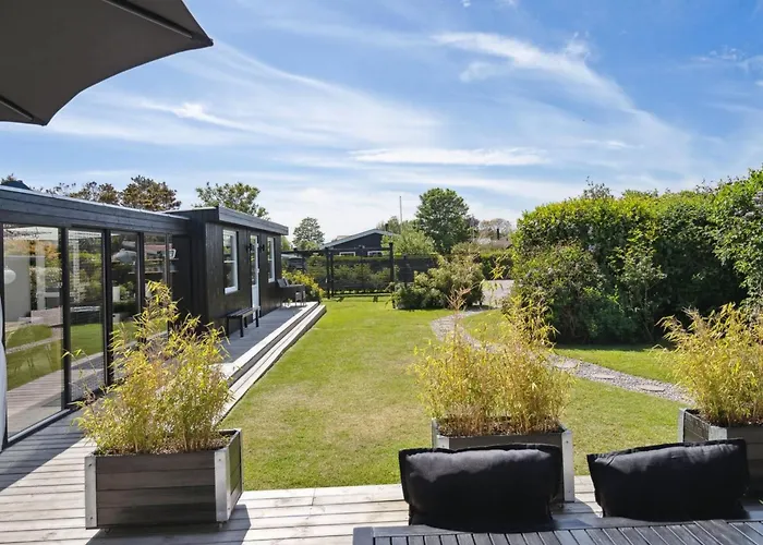 Vakantiehuis Helmina - 125m From The Sea By Interhome