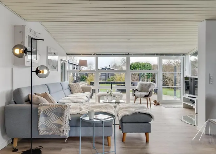 Vakantiehuis Helmina - 125m From The Sea By Interhome *